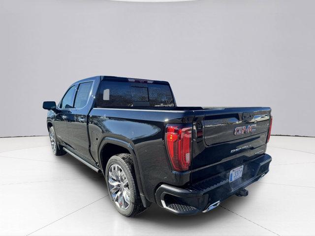 2024 GMC Sierra 1500 Vehicle Photo in LEOMINSTER, MA 01453-2952