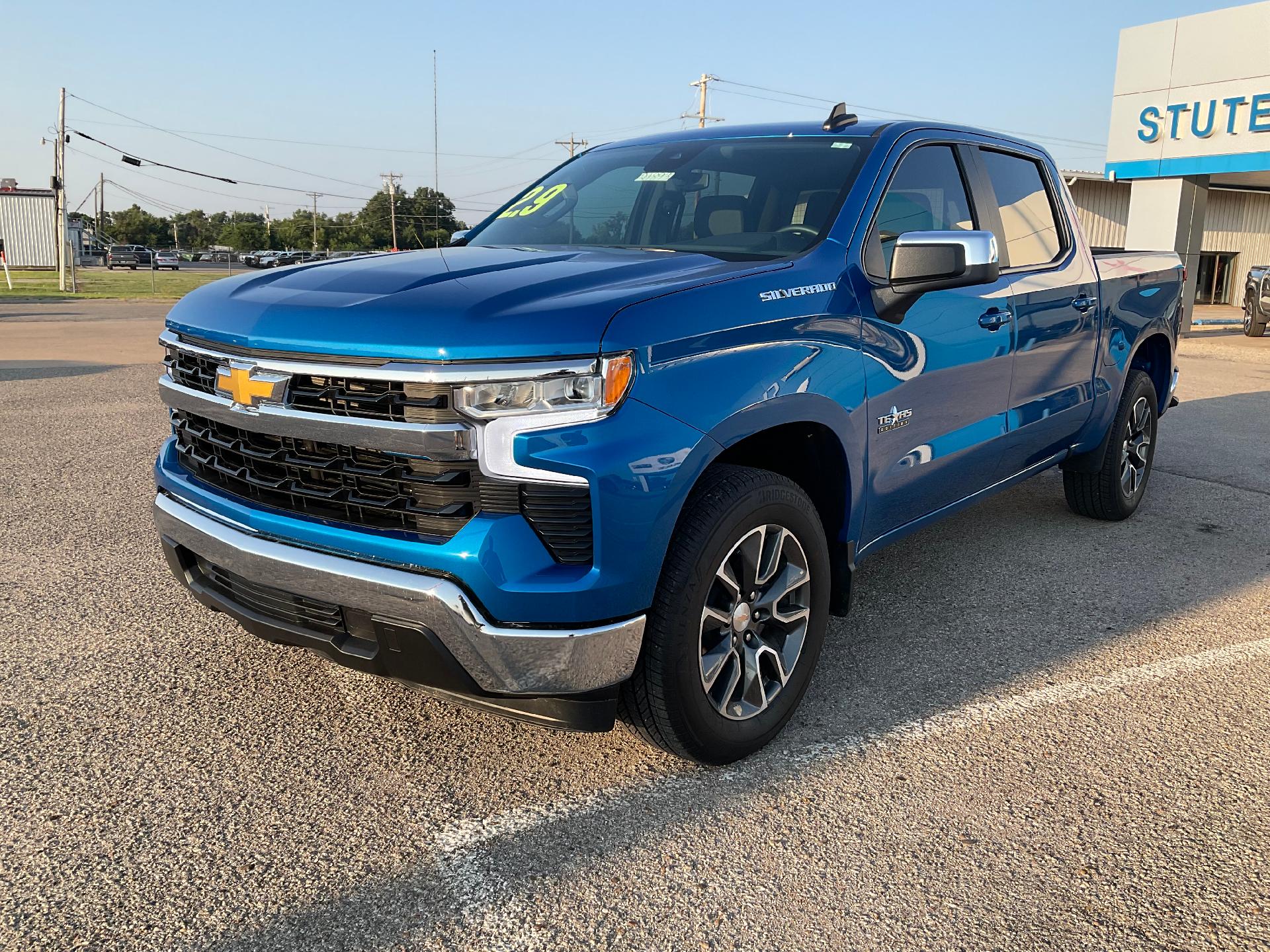 2024 Chevrolet Silverado 1500 Vehicle Photo in PONCA CITY, OK 74601-1036