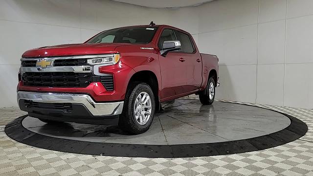 2024 Chevrolet Silverado 1500 Vehicle Photo in JOLIET, IL 60435-8135