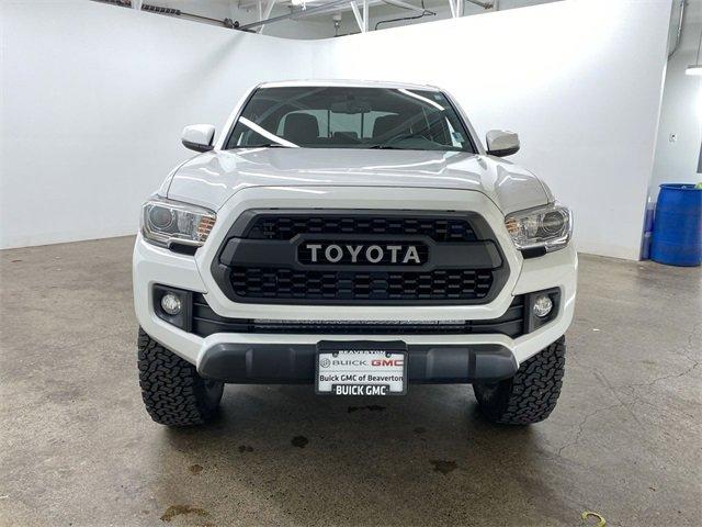 2017 Toyota Tacoma Vehicle Photo in PORTLAND, OR 97225-3518