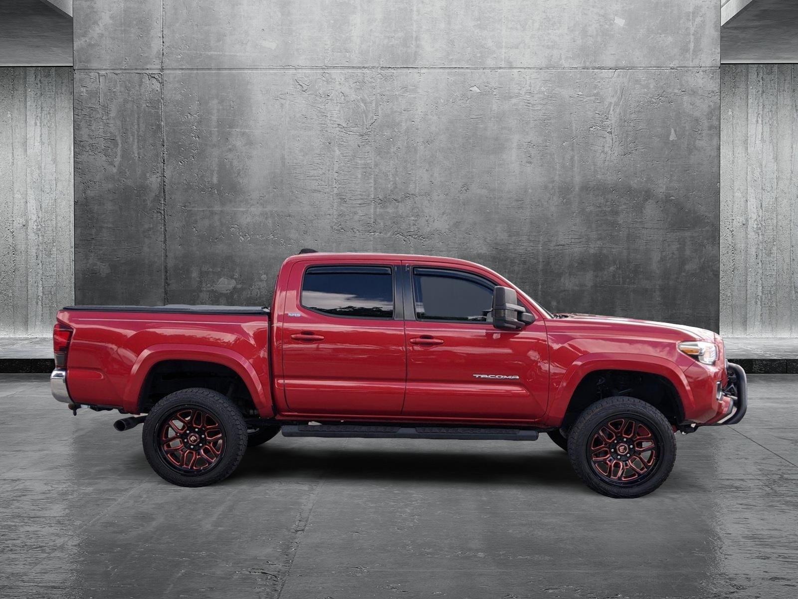 2021 Toyota Tacoma 2WD Vehicle Photo in PEMBROKE PINES, FL 33024-6534