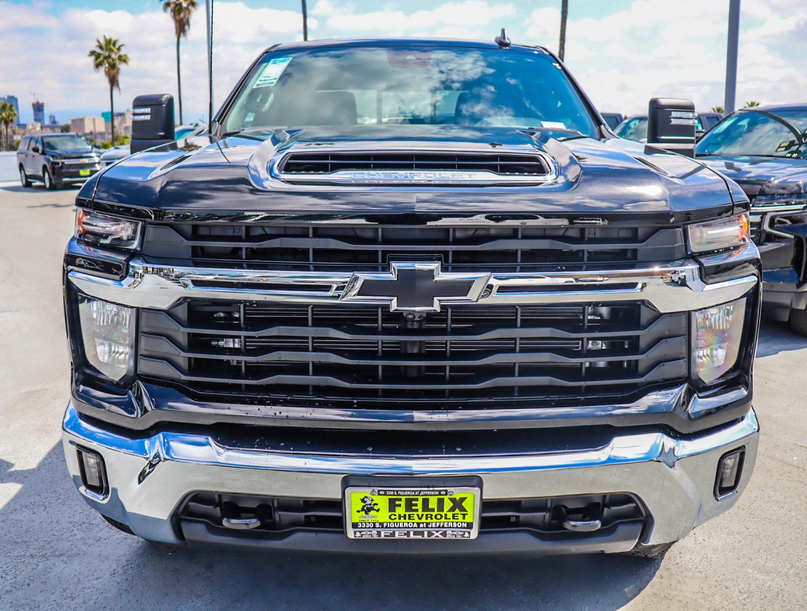 2024 Chevrolet Silverado 2500 HD Vehicle Photo in LOS ANGELES, CA 90007-3794