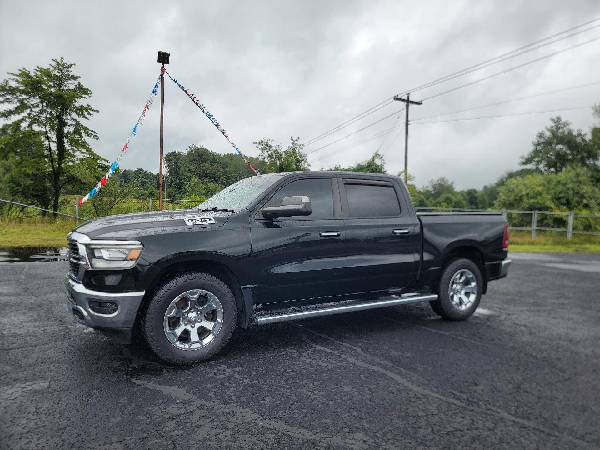 Used 2019 RAM Ram 1500 Pickup Big Horn/Lone Star with VIN 1C6SRFFT5KN575081 for sale in Kingwood, WV