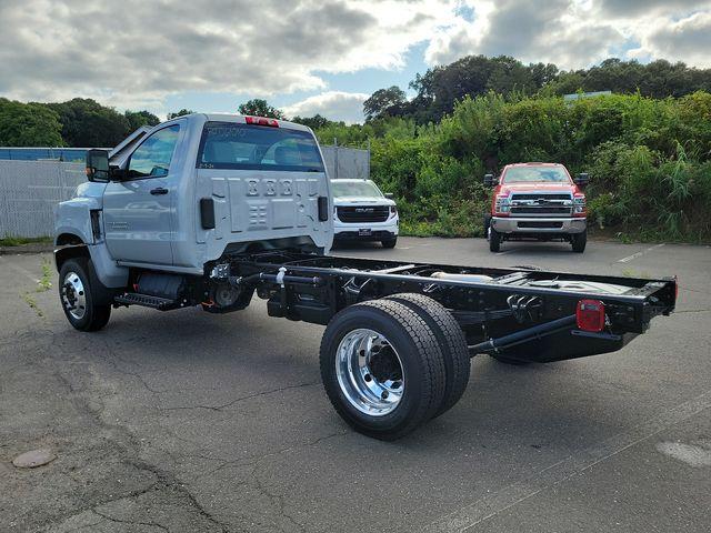 2024 Chevrolet Silverado 5500 HD Vehicle Photo in DANBURY, CT 06810-5034