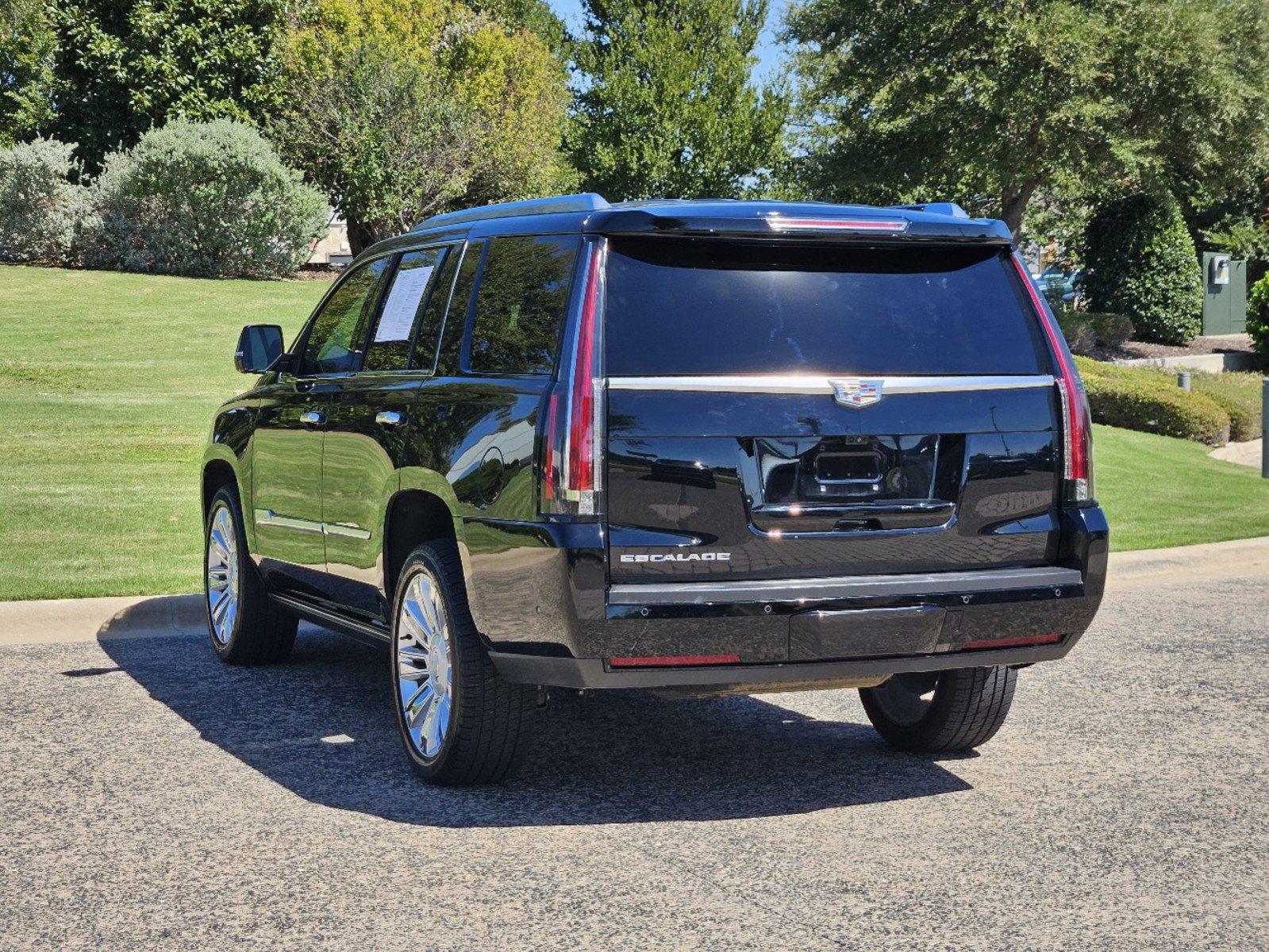 2018 Cadillac Escalade Vehicle Photo in Fort Worth, TX 76132