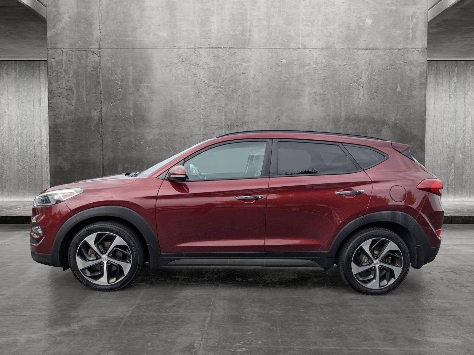 2016 Hyundai TUCSON Vehicle Photo in Cockeysville, MD 21030