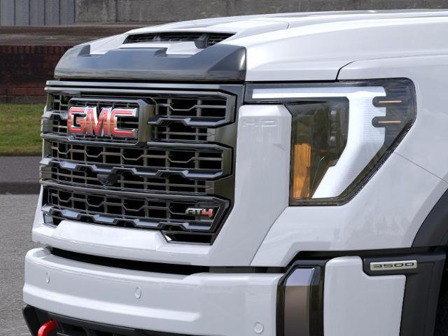 2025 GMC Sierra 3500HD Vehicle Photo in PORTLAND, OR 97225-3518