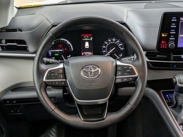 2022 Toyota Sienna Vehicle Photo in SELMA, TX 78154-1459