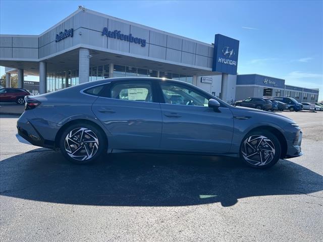 2025 Hyundai SONATA Vehicle Photo in O'Fallon, IL 62269