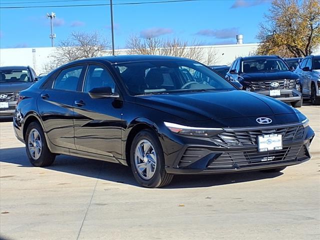 2025 Hyundai ELANTRA Vehicle Photo in Peoria, IL 61615