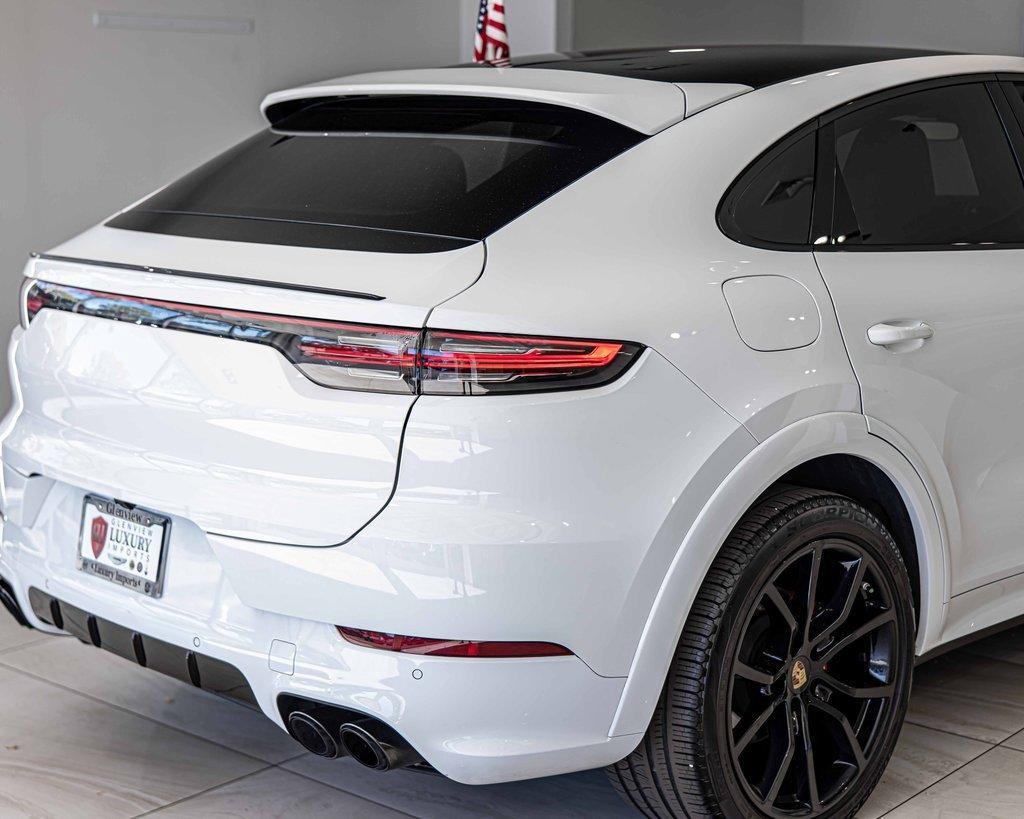 2023 Porsche Cayenne Vehicle Photo in Plainfield, IL 60586