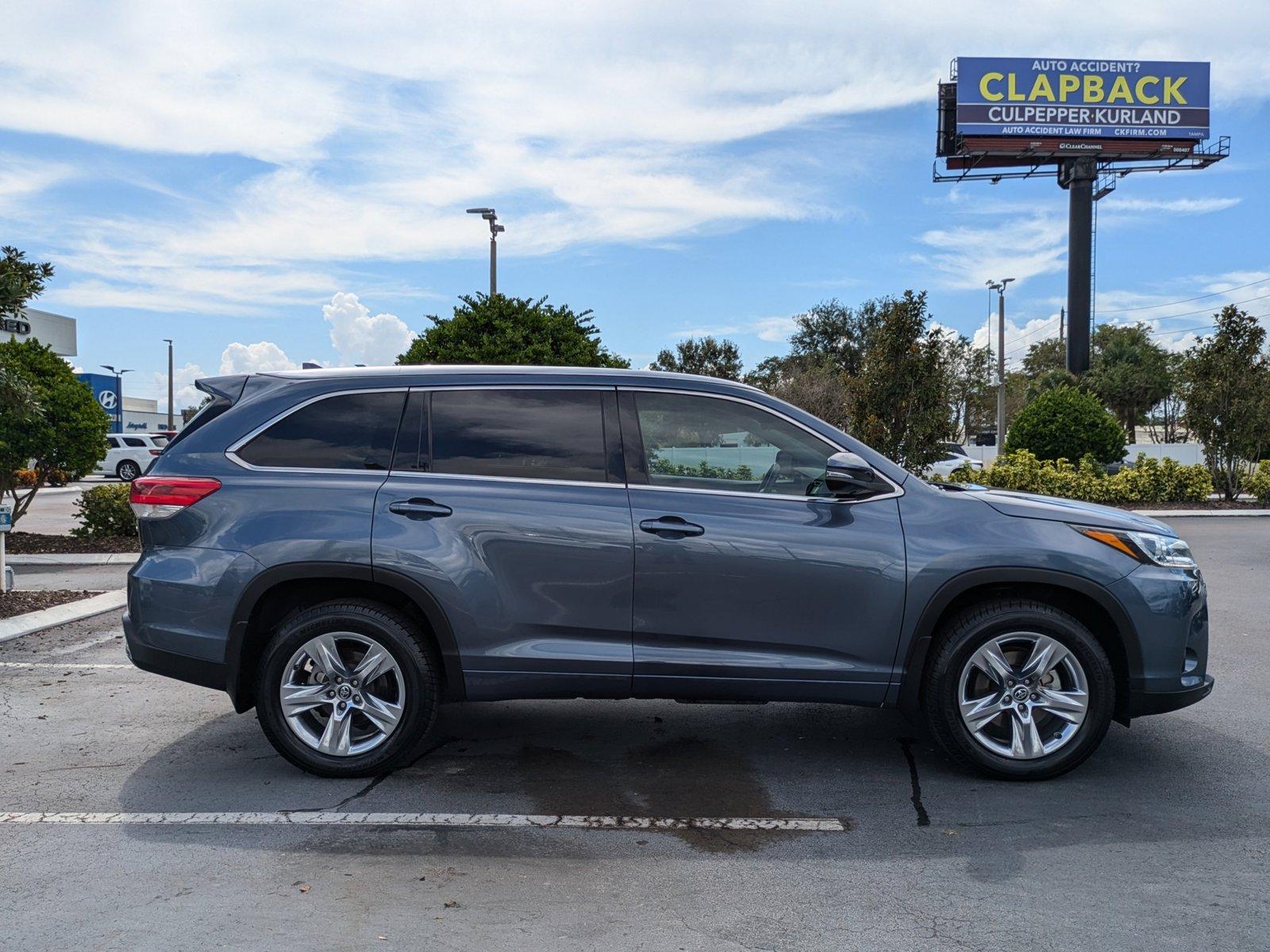 2019 Toyota Highlander Vehicle Photo in Clearwater, FL 33761