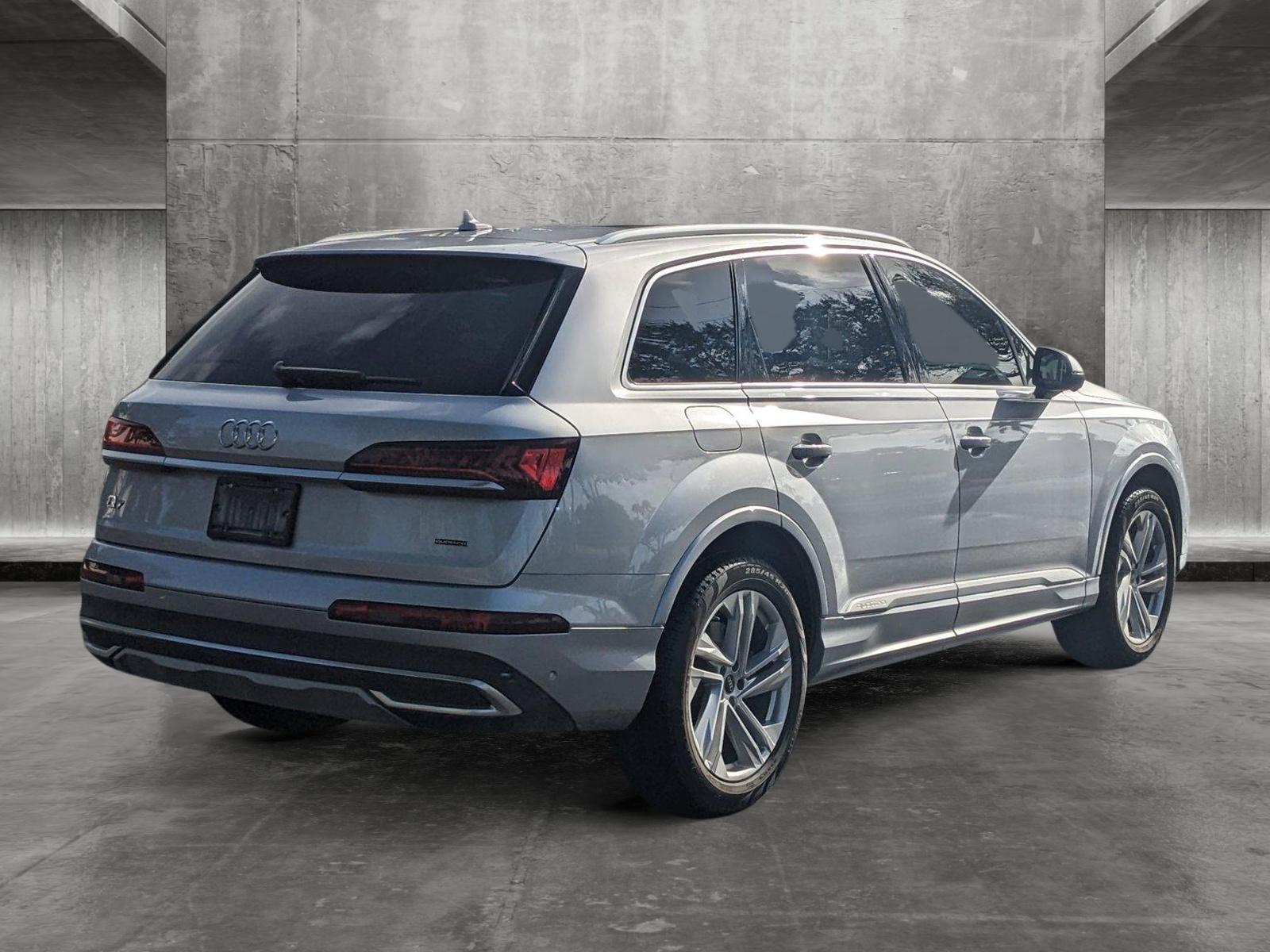 2022 Audi Q7 Vehicle Photo in GREENACRES, FL 33463-3207