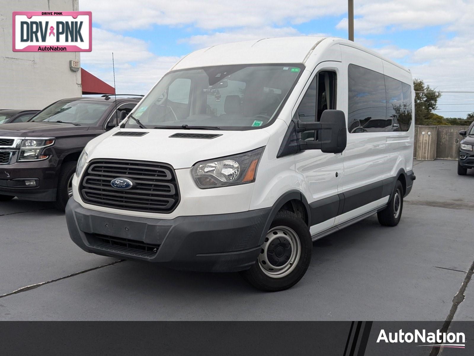 2017 Ford Transit Wagon Vehicle Photo in Miami, FL 33135