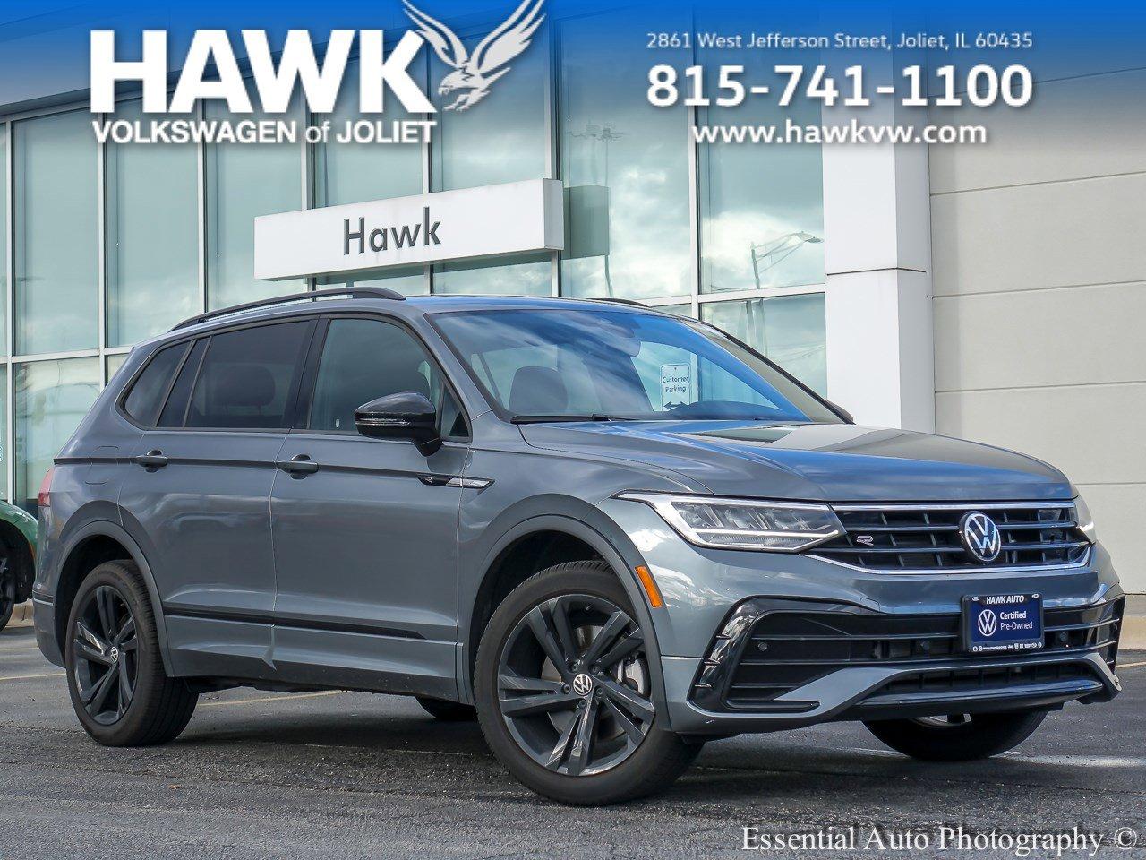 2024 Volkswagen Tiguan Vehicle Photo in Saint Charles, IL 60174