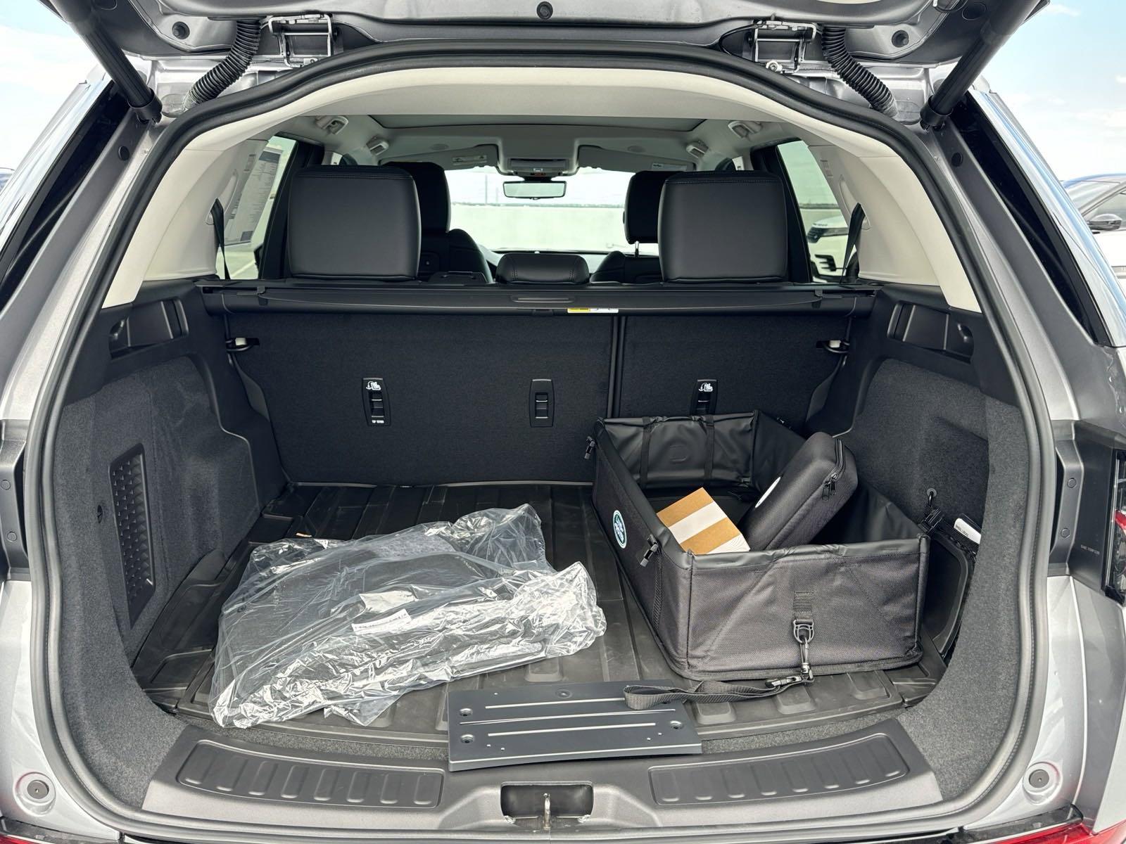 2024 Discovery Sport Vehicle Photo in AUSTIN, TX 78717