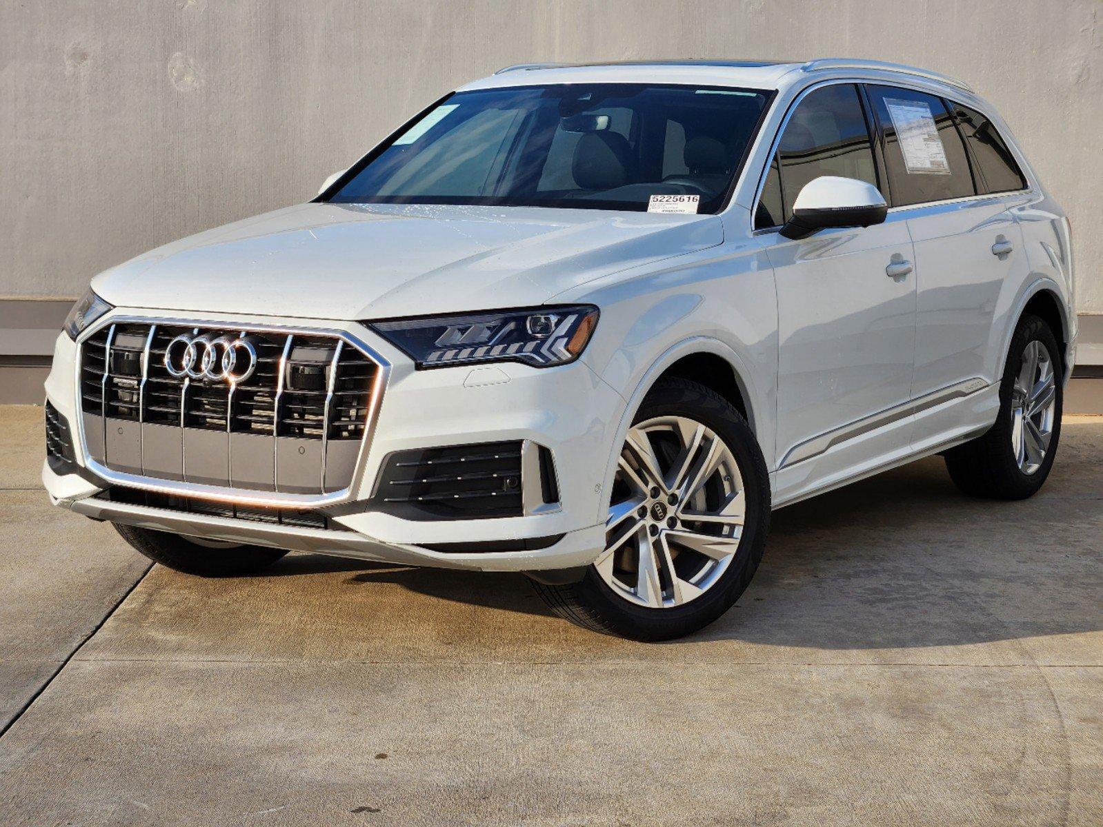 2024 Audi Q7 Vehicle Photo in SUGAR LAND, TX 77478