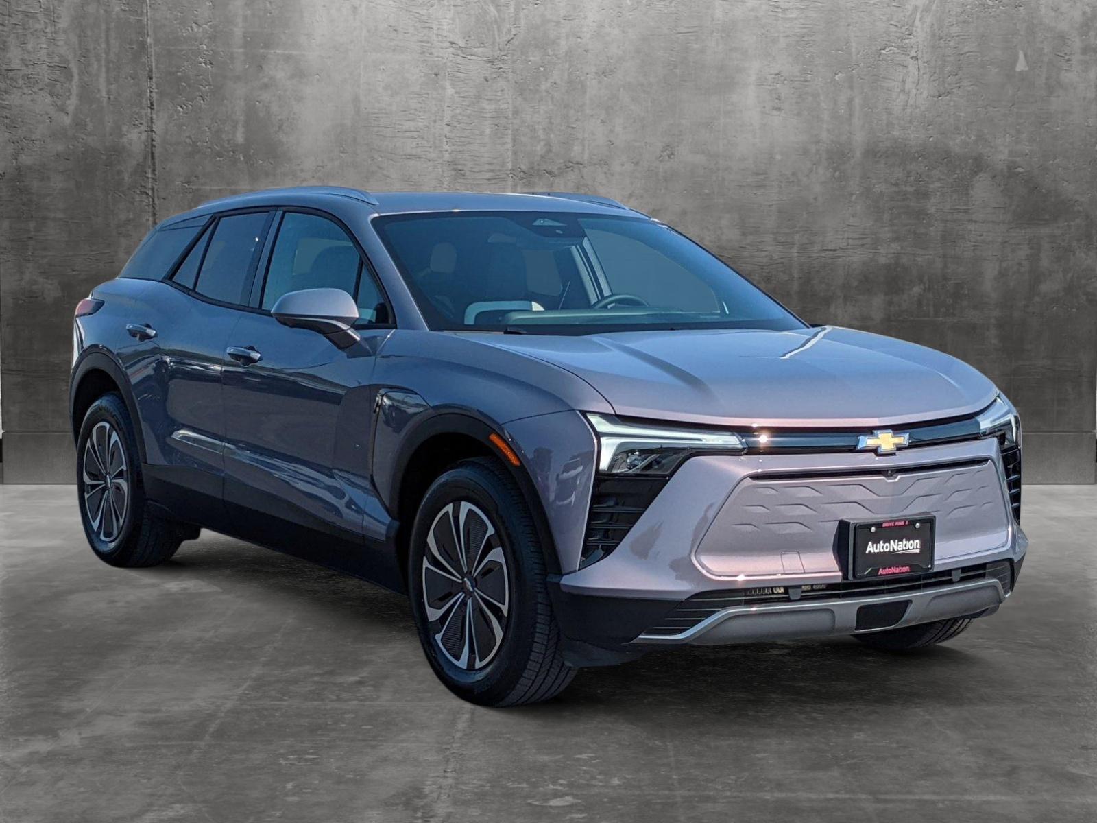 2024 Chevrolet Blazer EV Vehicle Photo in VALENCIA, CA 91355-1705