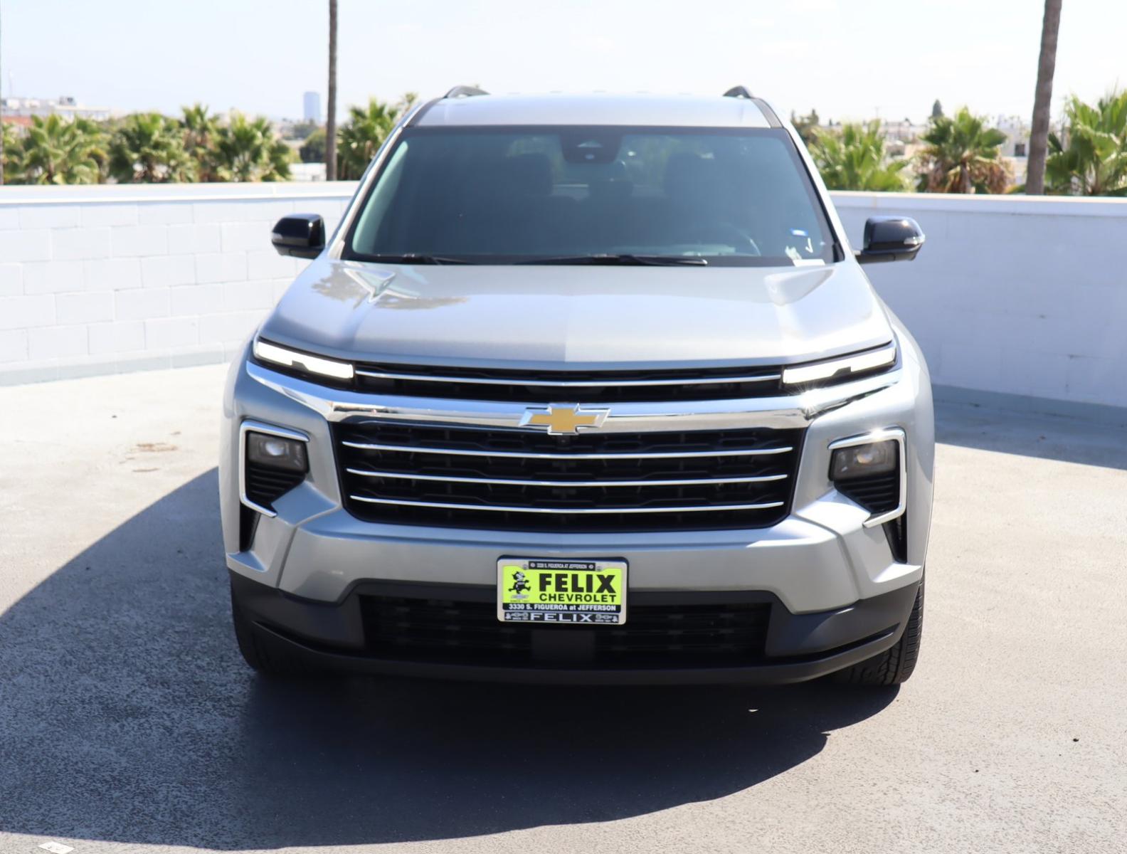 2024 Chevrolet Traverse Vehicle Photo in LOS ANGELES, CA 90007-3794