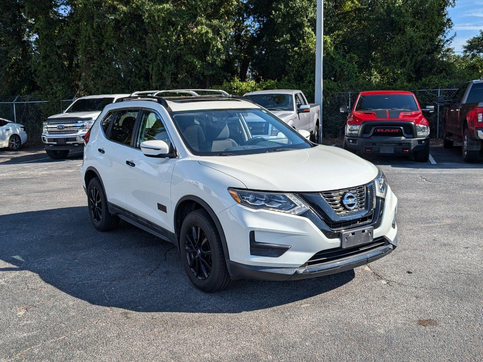 2017 Nissan Rogue Vehicle Photo in Panama City, FL 32401