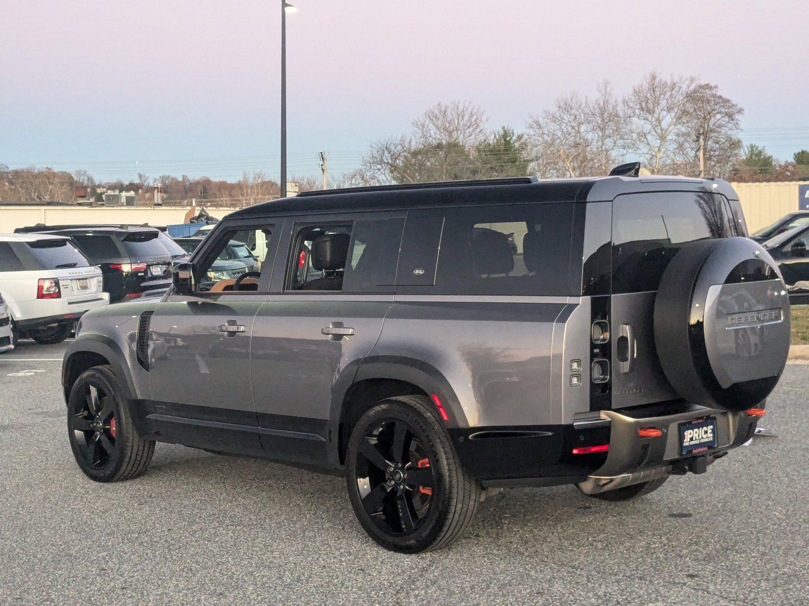 2023 Land Rover Defender Vehicle Photo in Cockeysville, MD 21030