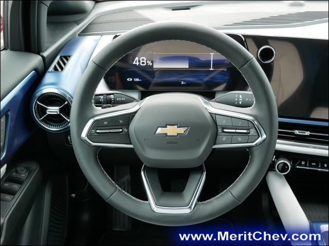 2024 Chevrolet Equinox EV Vehicle Photo in MAPLEWOOD, MN 55119-4794