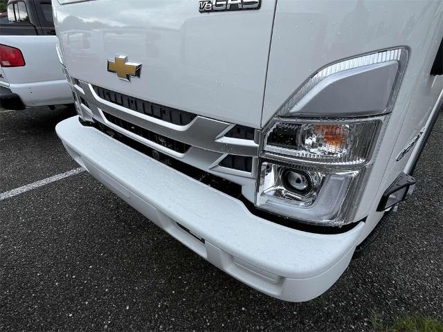 2025 Chevrolet Low Cab Forward 4500 Vehicle Photo in ALCOA, TN 37701-3235