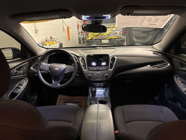 2020 Chevrolet Malibu Vehicle Photo in MEDINA, OH 44256-9631