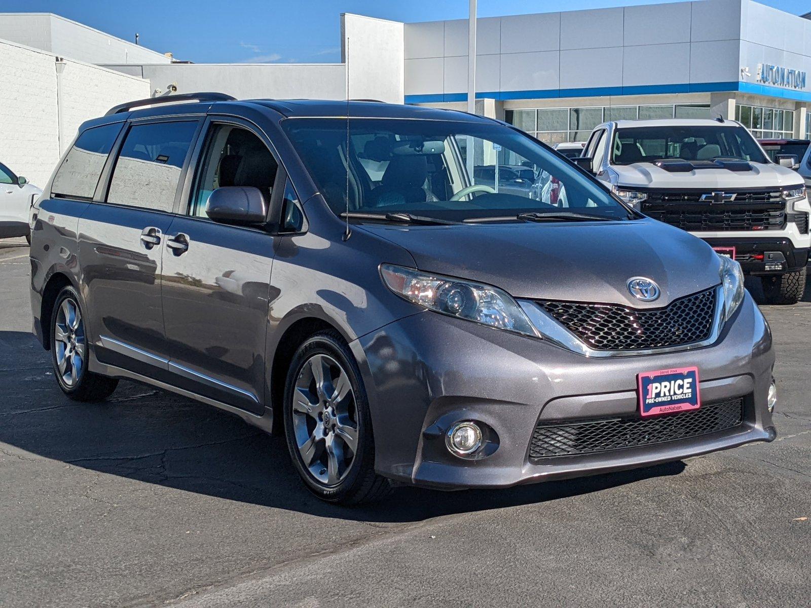 2012 Toyota Sienna Vehicle Photo in VALENCIA, CA 91355-1705