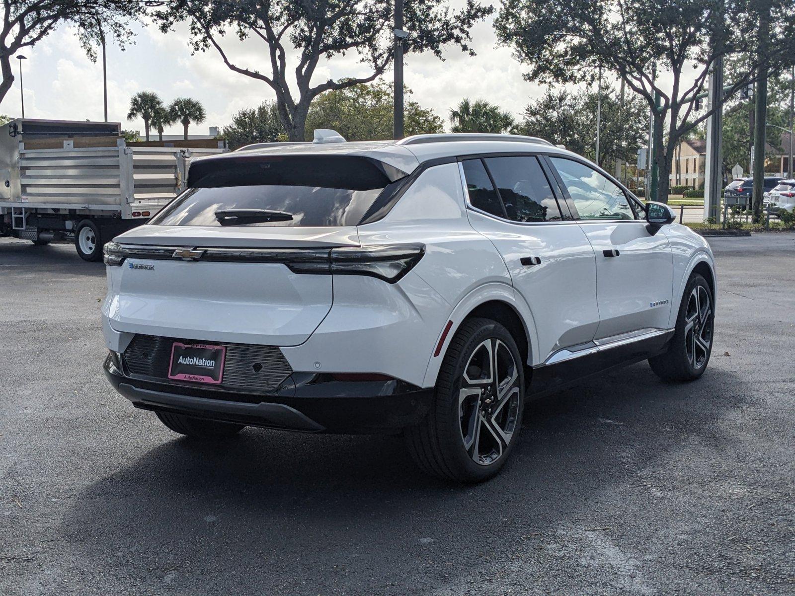 2025 Chevrolet Equinox EV Vehicle Photo in GREENACRES, FL 33463-3207