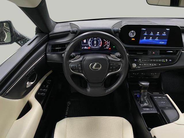 2022 Lexus ES 350 Vehicle Photo in Appleton, WI 54913