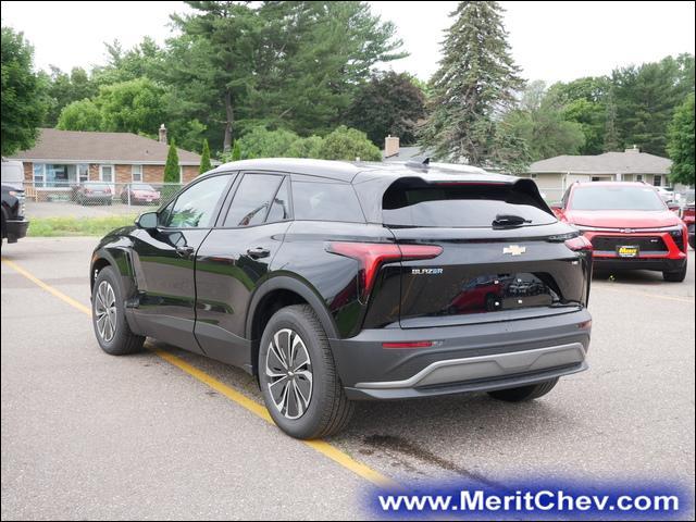 2024 Chevrolet Blazer EV Vehicle Photo in MAPLEWOOD, MN 55119-4794