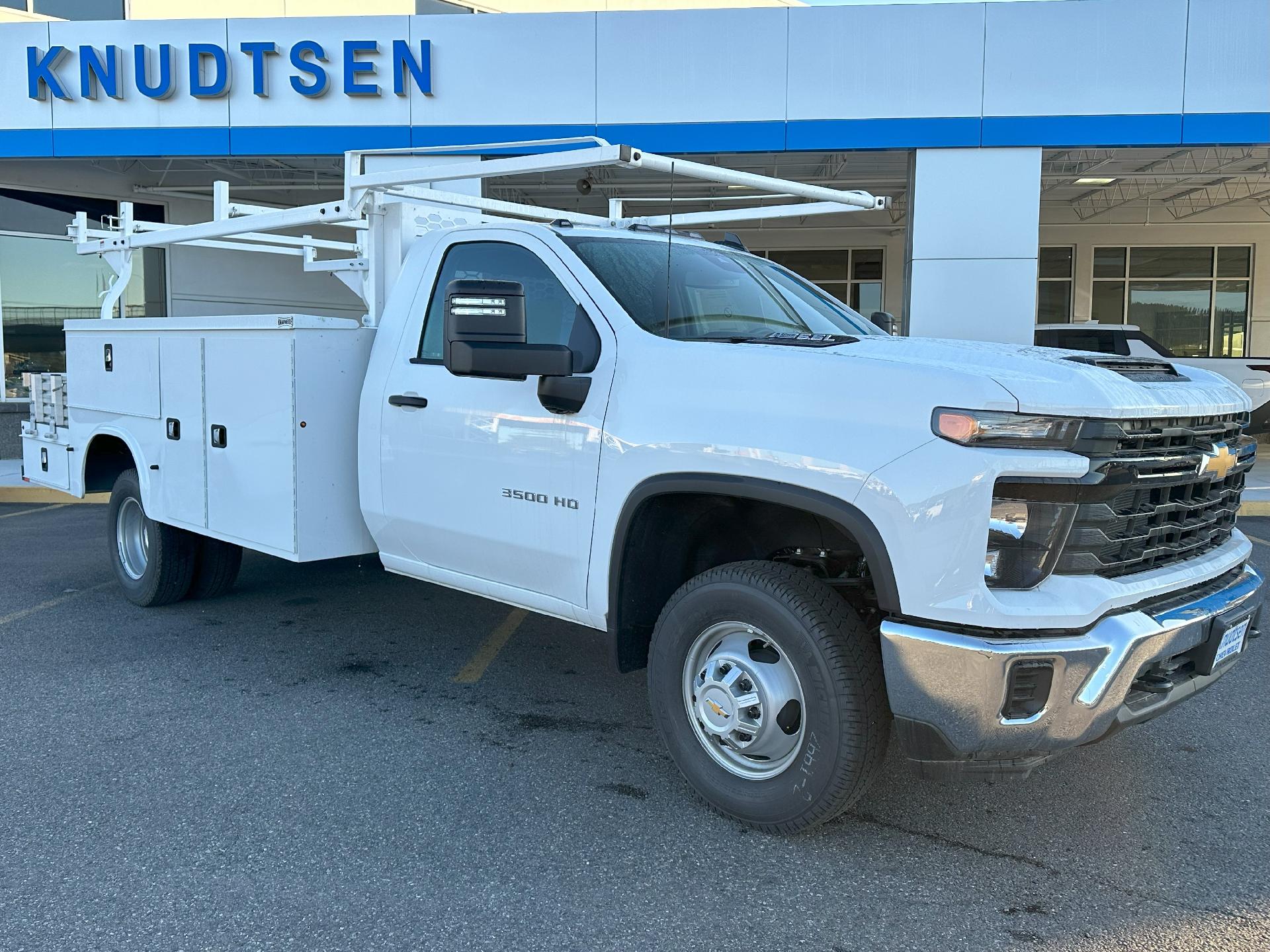 2024 Chevrolet Silverado 3500 HD CC Vehicle Photo in POST FALLS, ID 83854-5365