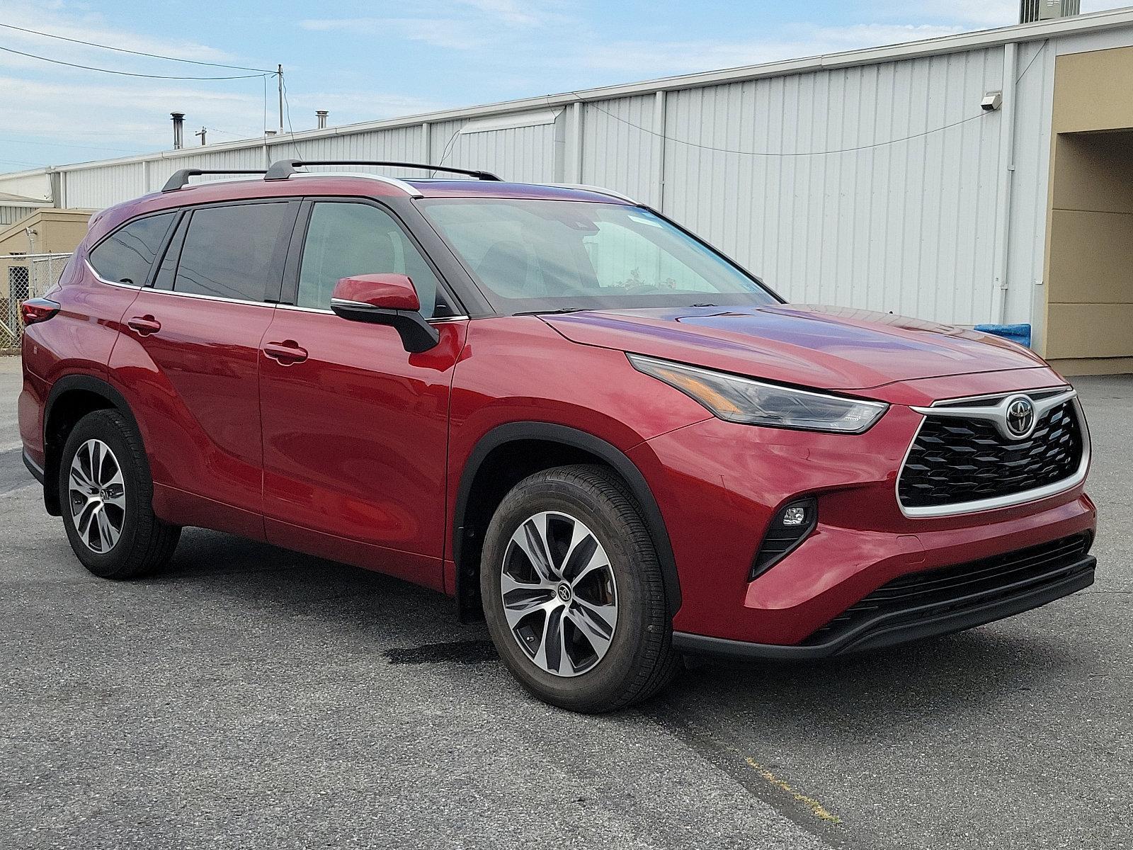 2022 Toyota Highlander Vehicle Photo in Harrisburg, PA 17111