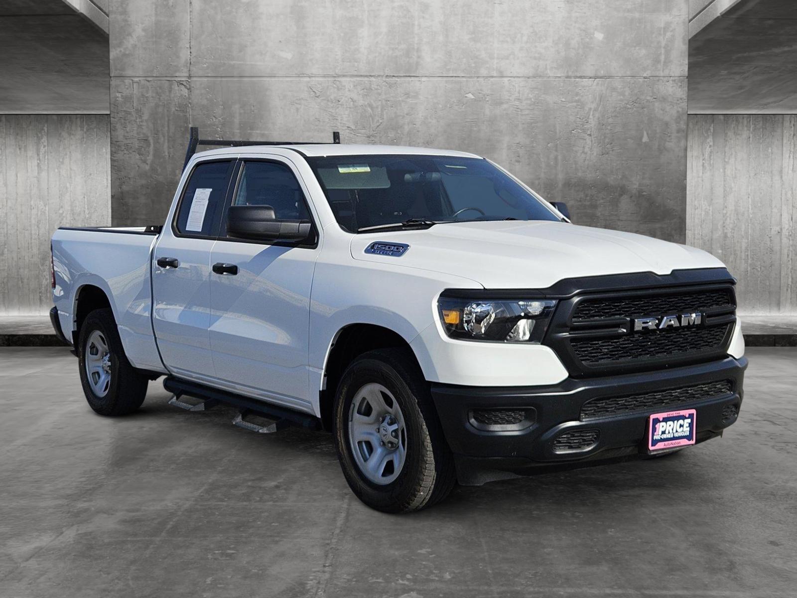 2024 Ram 1500 Vehicle Photo in NORTH RICHLAND HILLS, TX 76180-7199