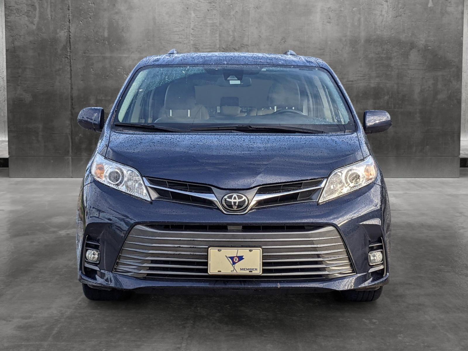 2018 Toyota Sienna Vehicle Photo in Davie, FL 33331