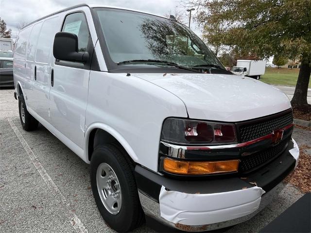 2025 Chevrolet Express Cargo 2500 Vehicle Photo in ALCOA, TN 37701-3235