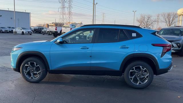 2025 Chevrolet Trax Vehicle Photo in JOLIET, IL 60435-8135