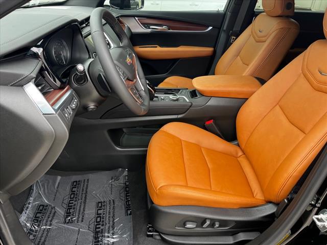 2024 Cadillac XT5 Vehicle Photo in TAMPA, FL 33612-3404