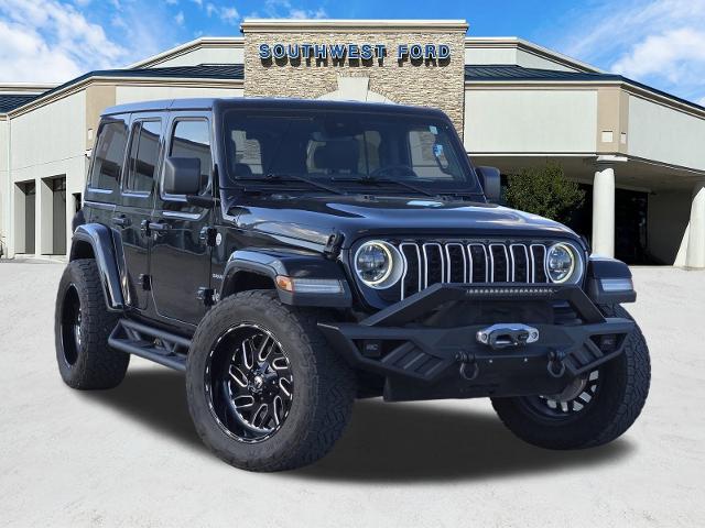 2024 Jeep Wrangler Vehicle Photo in Weatherford, TX 76087-8771