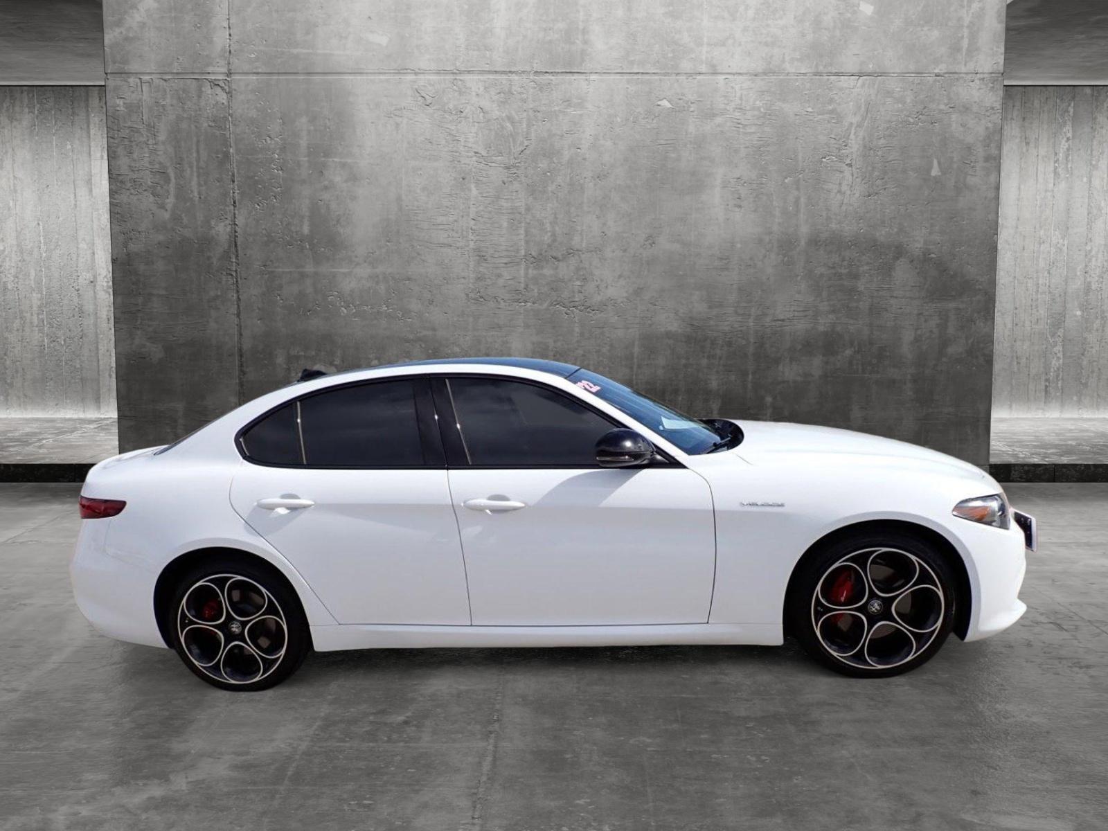 2022 Alfa Romeo Giulia Vehicle Photo in DENVER, CO 80221-3610