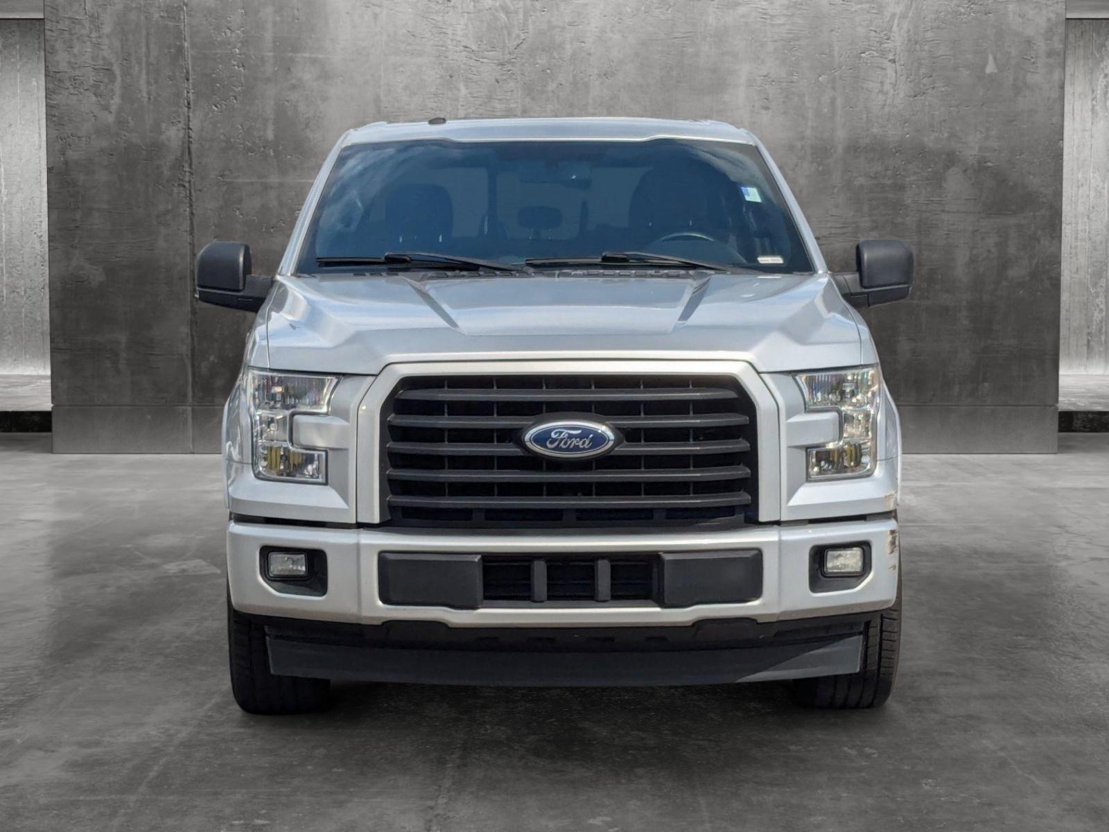 2017 Ford F-150 Vehicle Photo in St. Petersburg, FL 33713