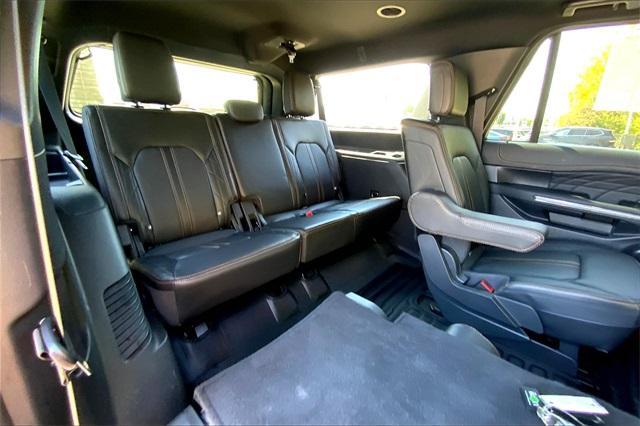 2024 Ford Expedition Max Vehicle Photo in KANSAS CITY, MO 64114-4545