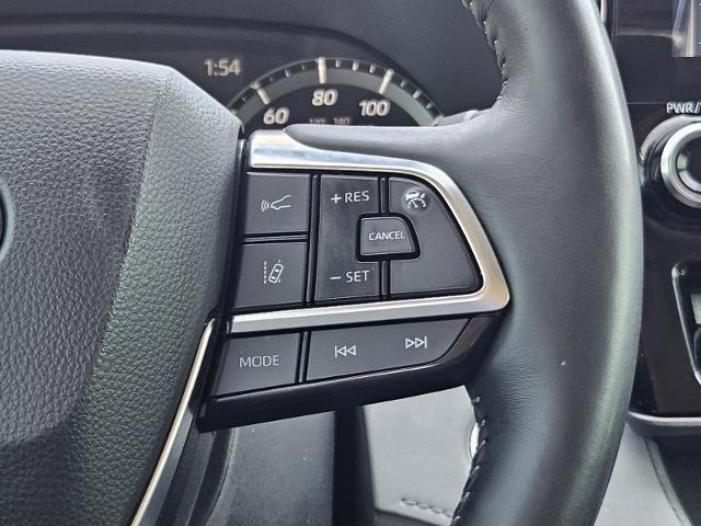 2020 Toyota Highlander Vehicle Photo in Denison, TX 75020