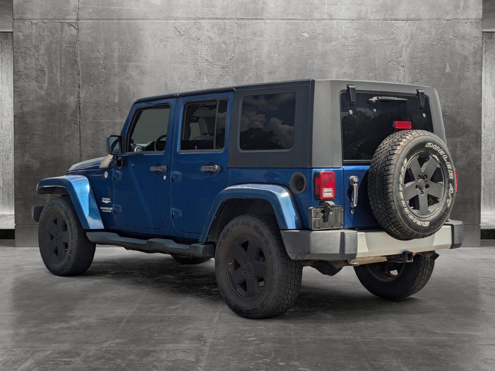 2009 Jeep Wrangler Unlimited Vehicle Photo in St. Petersburg, FL 33713