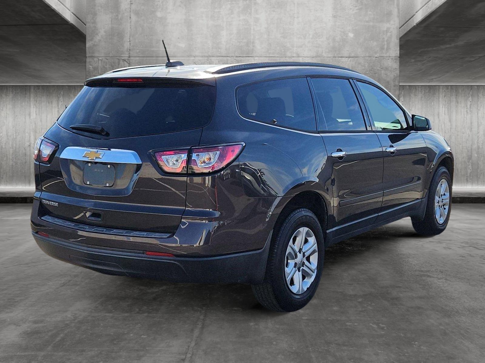 2017 Chevrolet Traverse Vehicle Photo in GILBERT, AZ 85297-0446