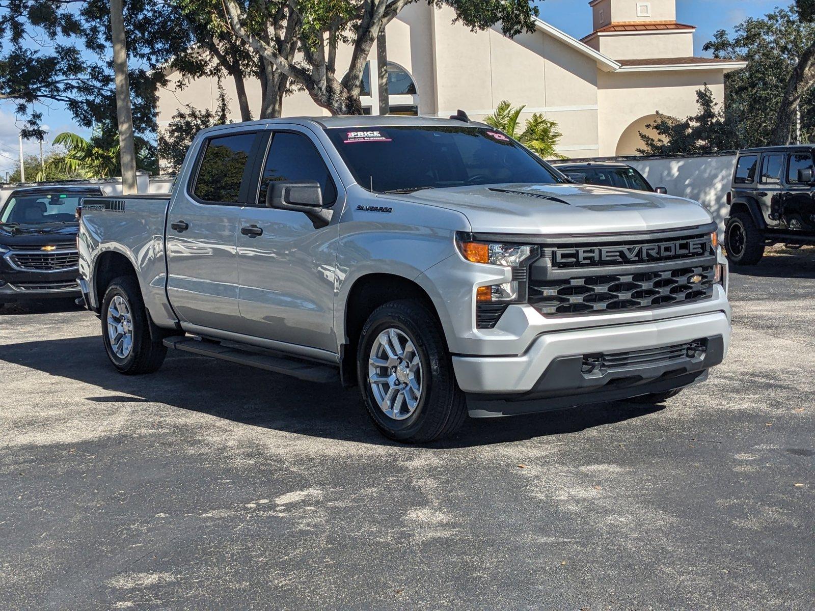 2022 Chevrolet Silverado 1500 Vehicle Photo in GREENACRES, FL 33463-3207