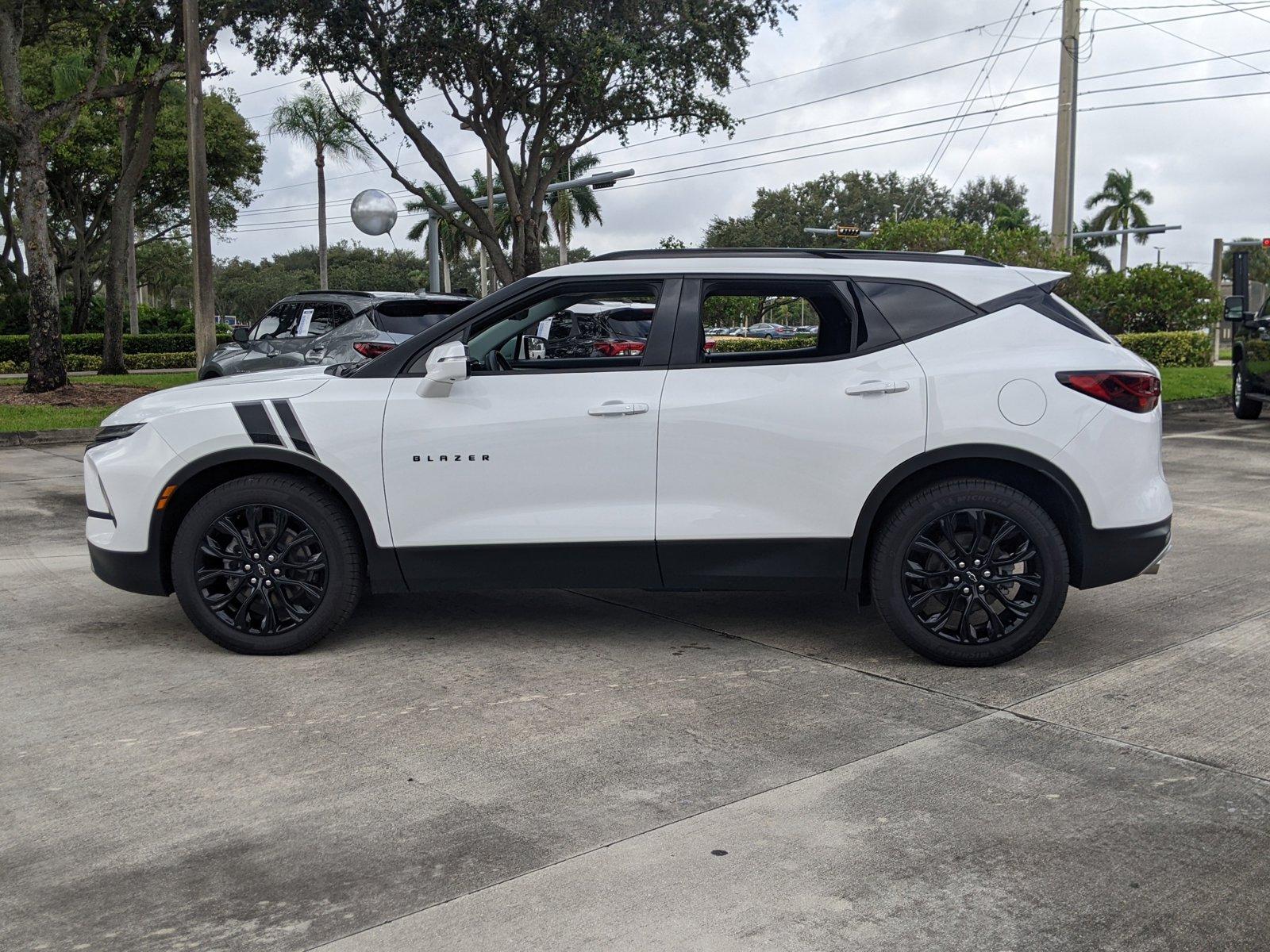 2024 Chevrolet Blazer Vehicle Photo in PEMBROKE PINES, FL 33024-6534