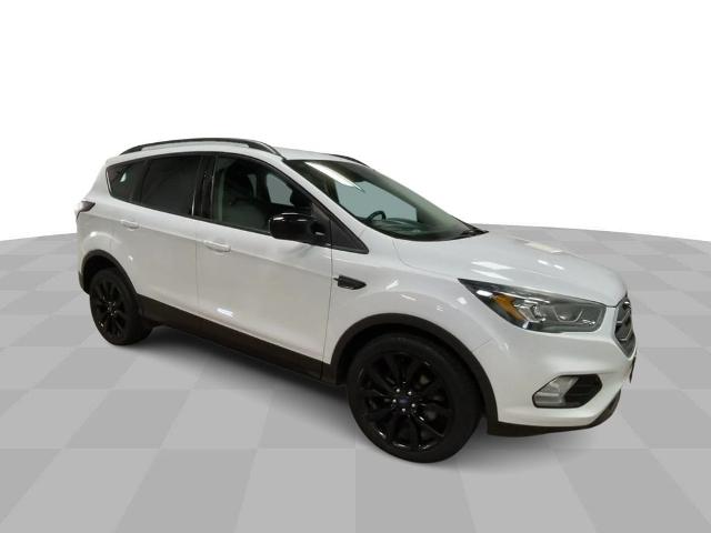 Used 2017 Ford Escape SE with VIN 1FMCU0GD7HUD92999 for sale in Manchester, IA