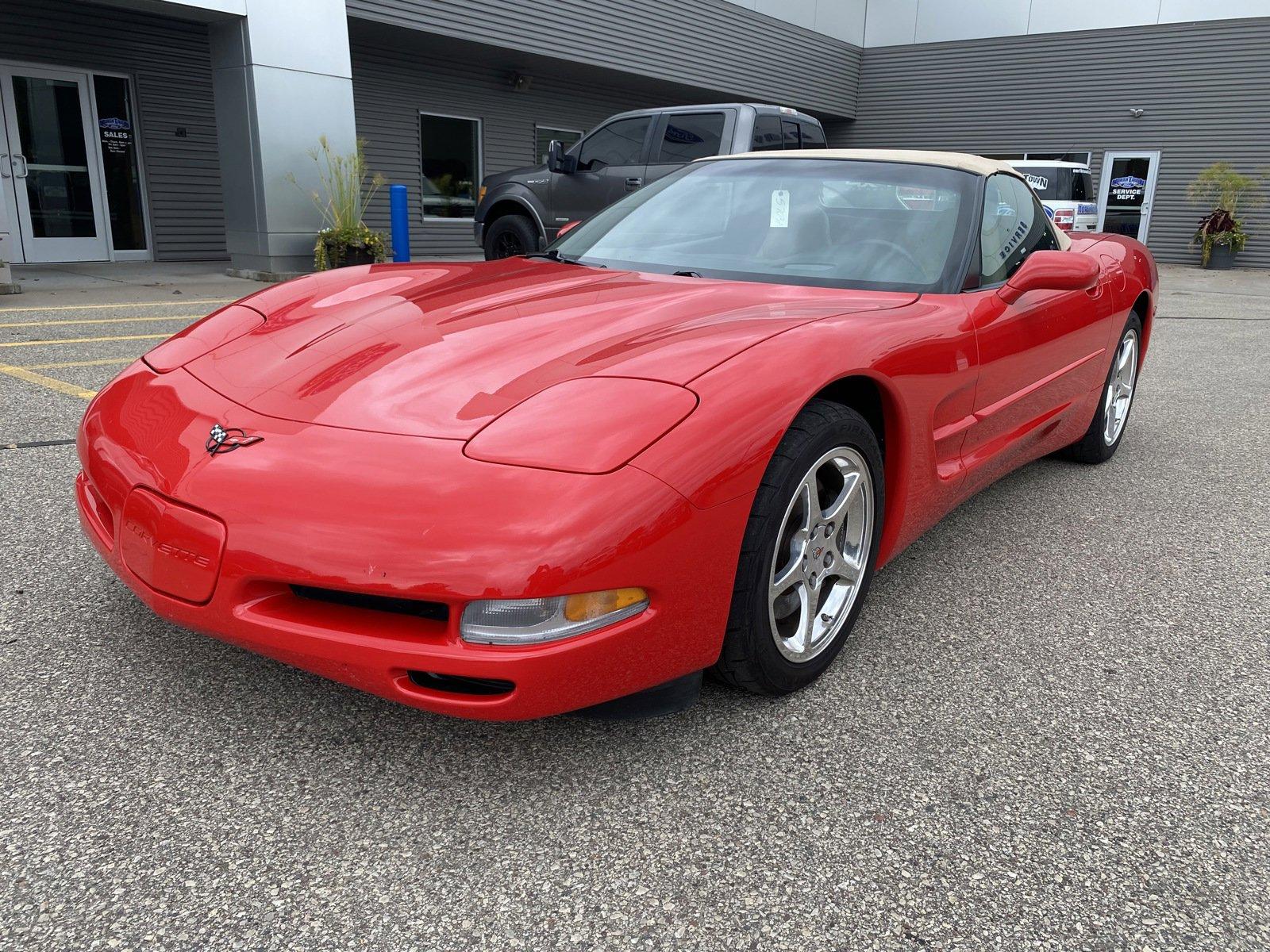 Used 2000 Chevrolet Corvette Base with VIN 1G1YY32G5Y5126384 for sale in Menomonie, WI